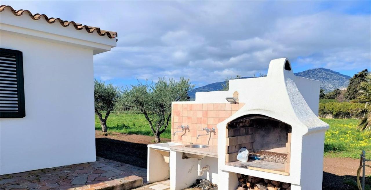 Appartamenti Sisula Manna Orosei Exterior foto